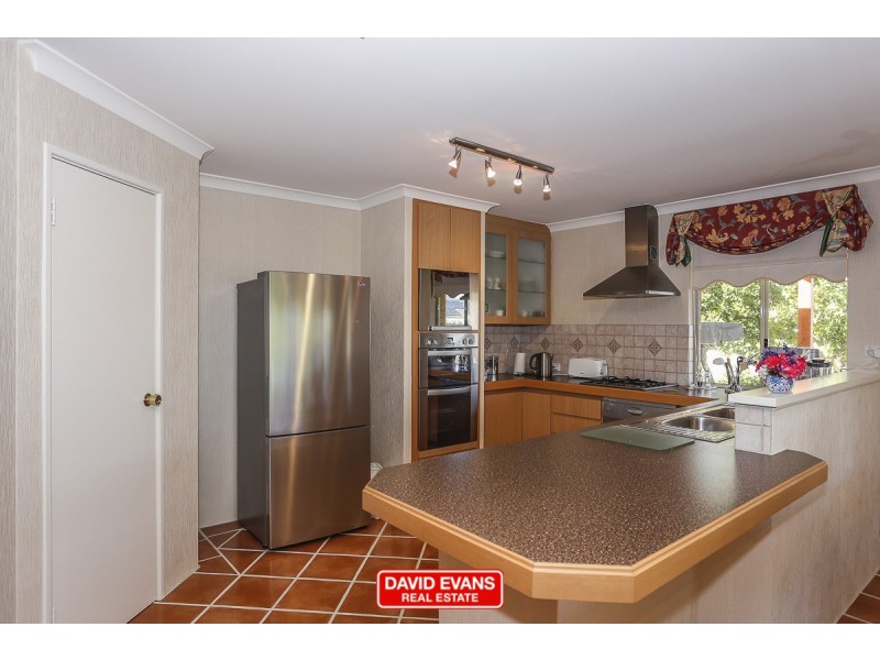 42 Rochester Drive, Mindarie WA 6030