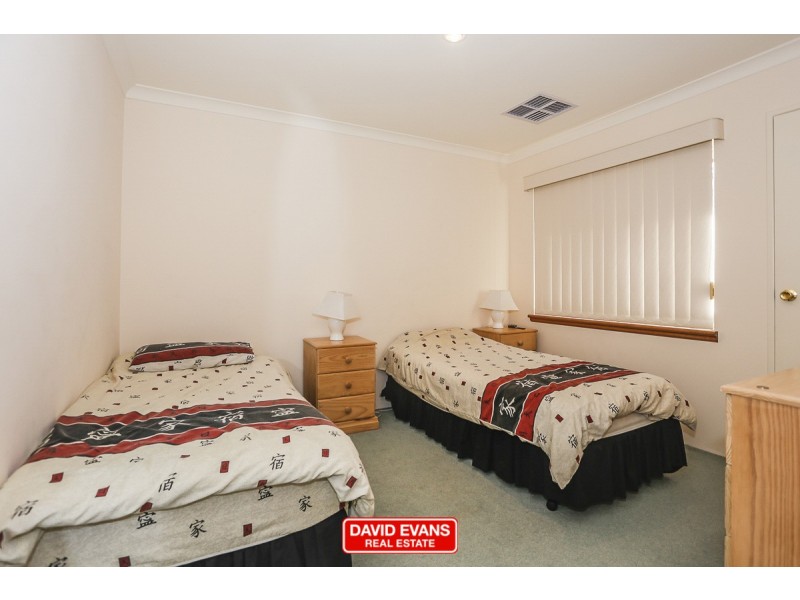 42 Rochester Drive, Mindarie WA 6030