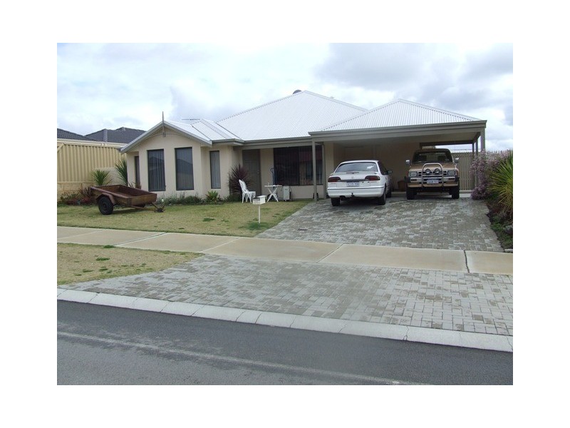 109 HINCHINBROOK AVENUE, Ridgewood WA 6030