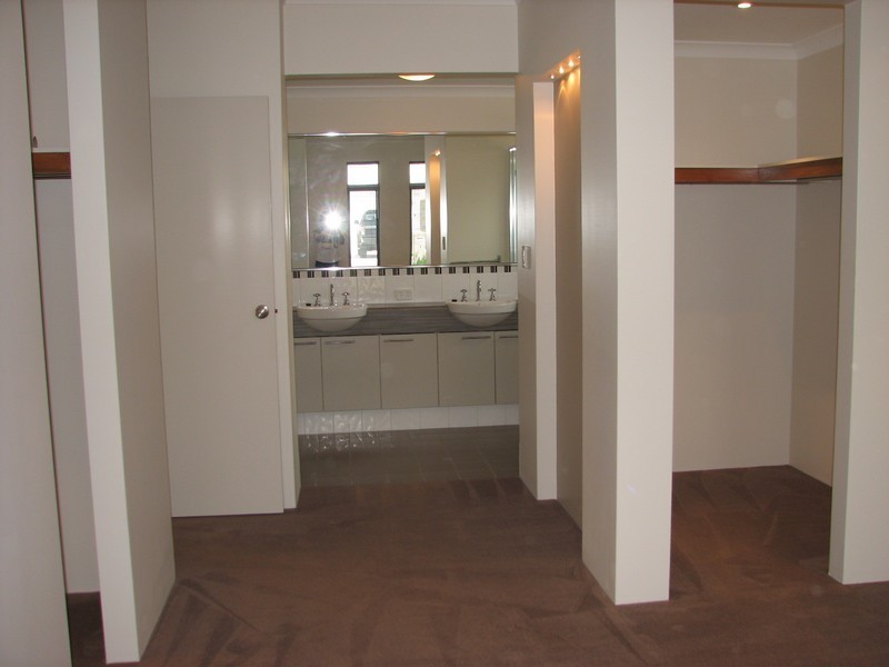 10 Tibicen Road, Tapping WA 6065