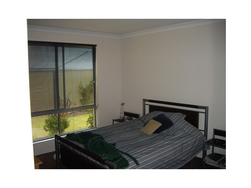 10 Tibicen Road, Tapping WA 6065