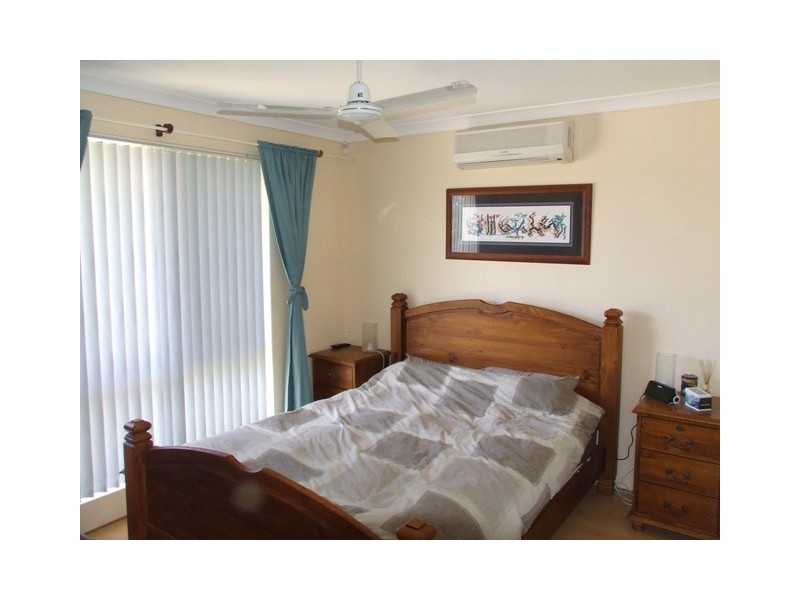 4 GLENNON VIEW, Clarkson WA 6030