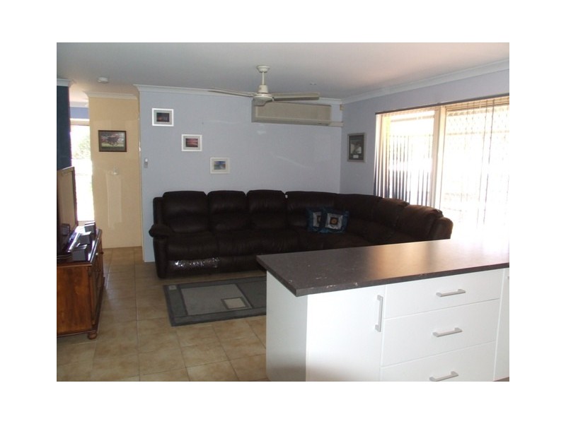 4 GLENNON VIEW, Clarkson WA 6030