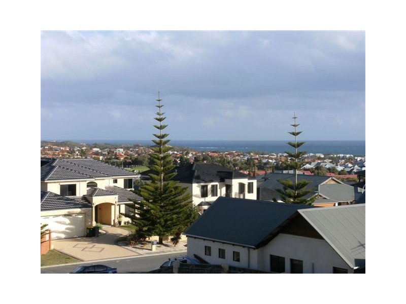 17 Seville Crest, Mindarie WA 6030