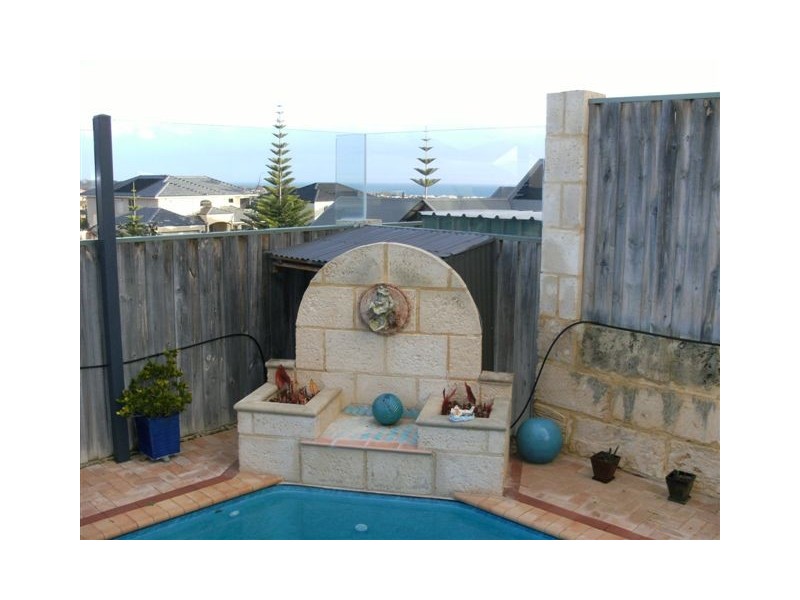 17 Seville Crest, Mindarie WA 6030