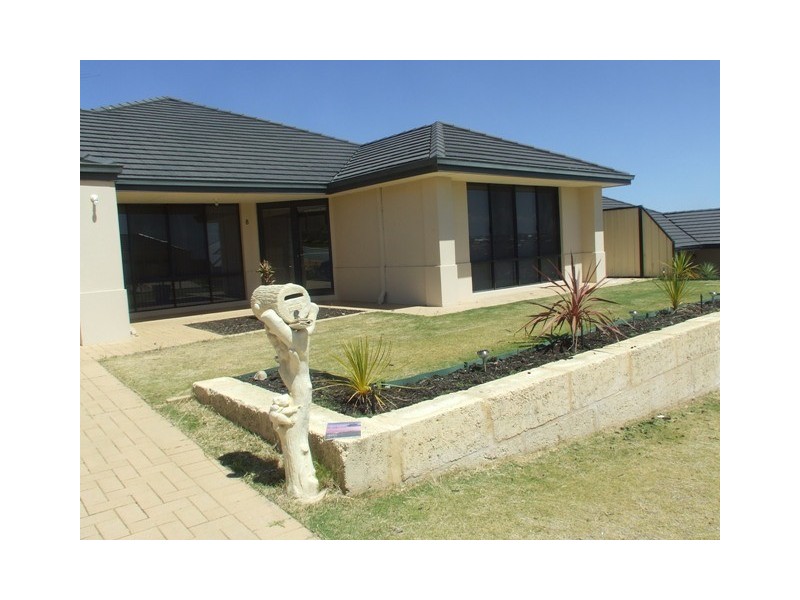 8 ROSSITERS COVE, Clarkson WA 6030