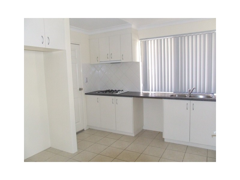 8 ROSSITERS COVE, Clarkson WA 6030