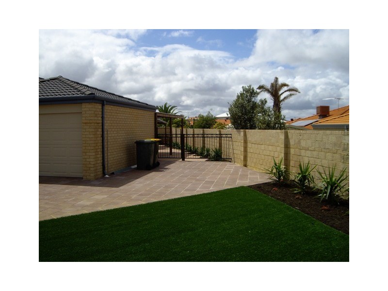 3 SLIGO COURT, Mindarie WA 6030