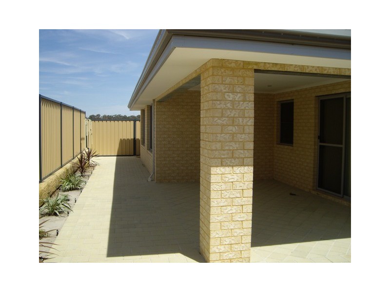 23 Jager Bend, Tapping WA 6065