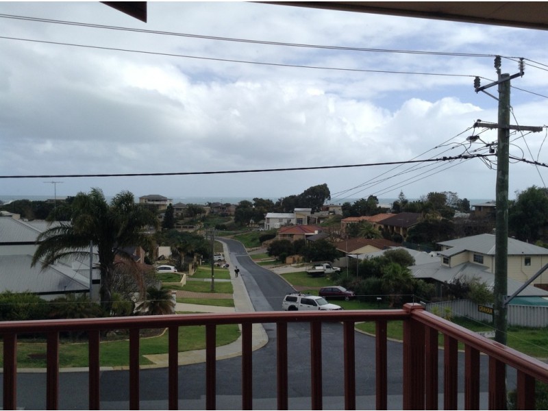101 Mindarie Drive, Quinns Rocks WA 6030