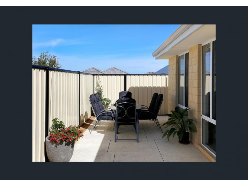 14 Grandoak Drive, Clarkson WA 6030