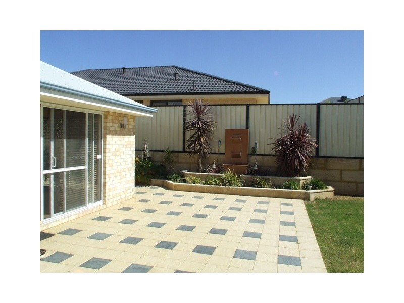 26 LONGLEAF PASS, Clarkson WA 6030