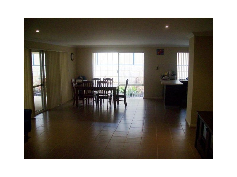 12 Meneguz Drive, Tapping WA 6065