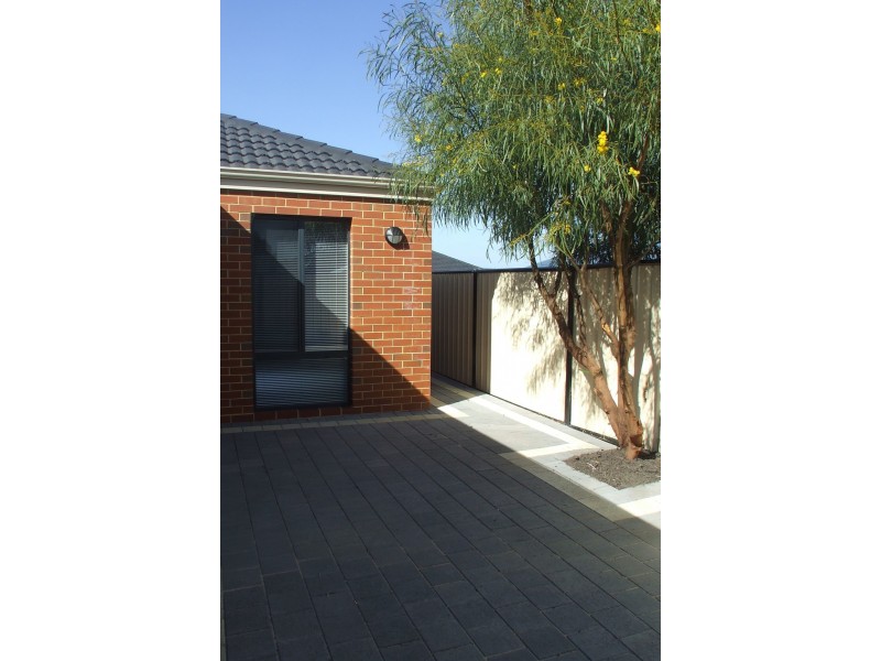 1/19 LIBERTY DRIVE, Clarkson WA 6030