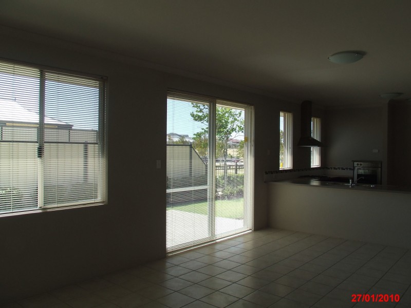 34 SOMERLY DRIVE, Clarkson WA 6030