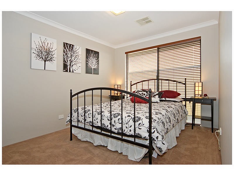 40 Meneguz Drive, Tapping WA 6065