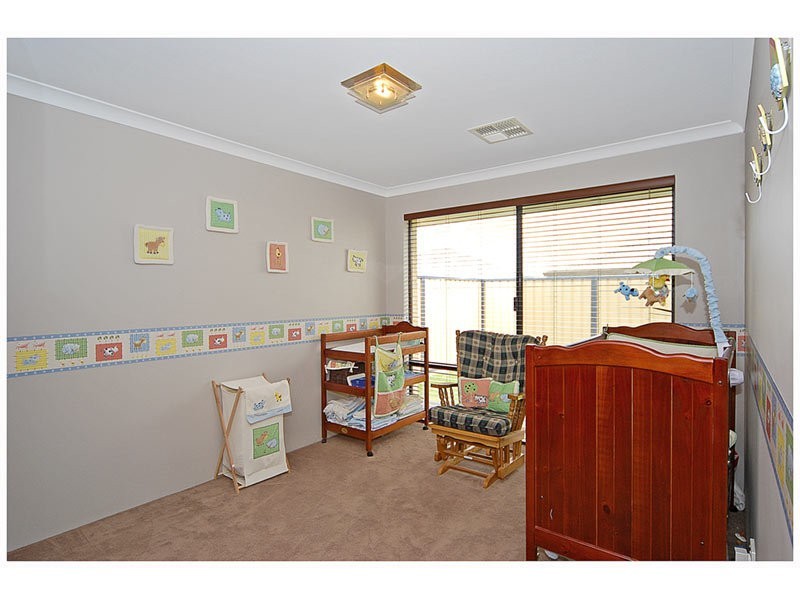 40 Meneguz Drive, Tapping WA 6065