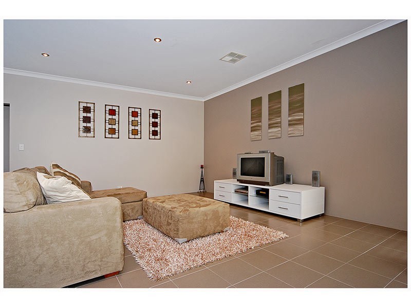 40 Meneguz Drive, Tapping WA 6065