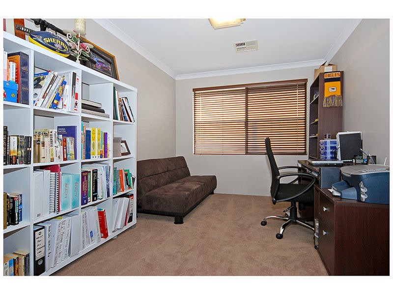 40 Meneguz Drive, Tapping WA 6065