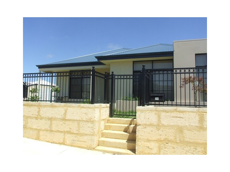 34 La Mirada Ave, Clarkson WA 6030