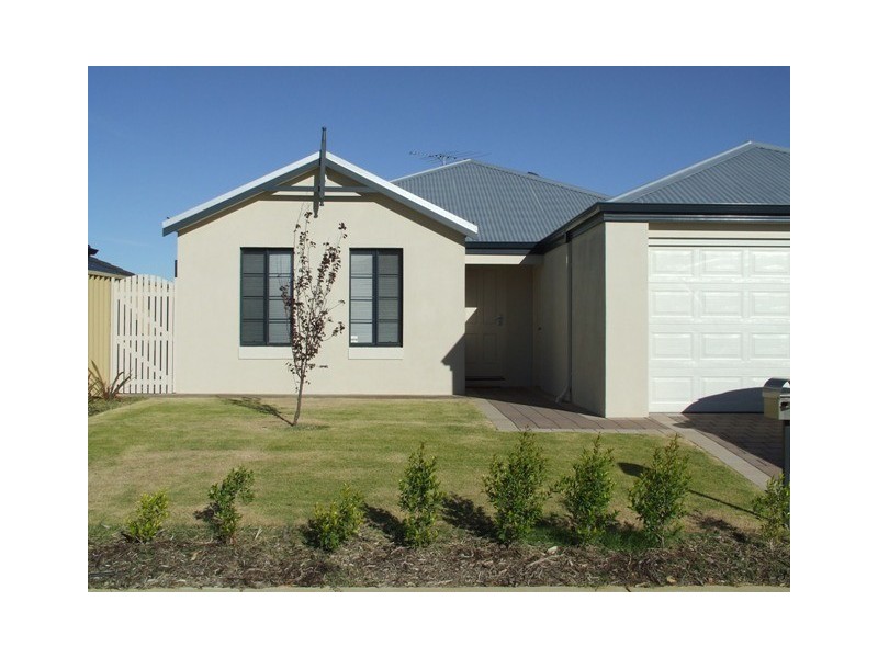 4 BELFAST CRESCENT, Ridgewood WA 6030