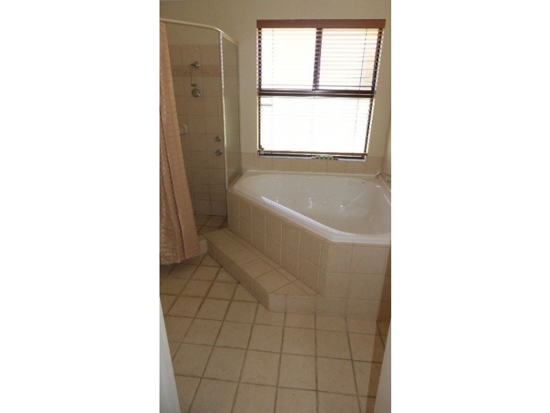 12 Castle Peak Vista, Merriwa WA 6030