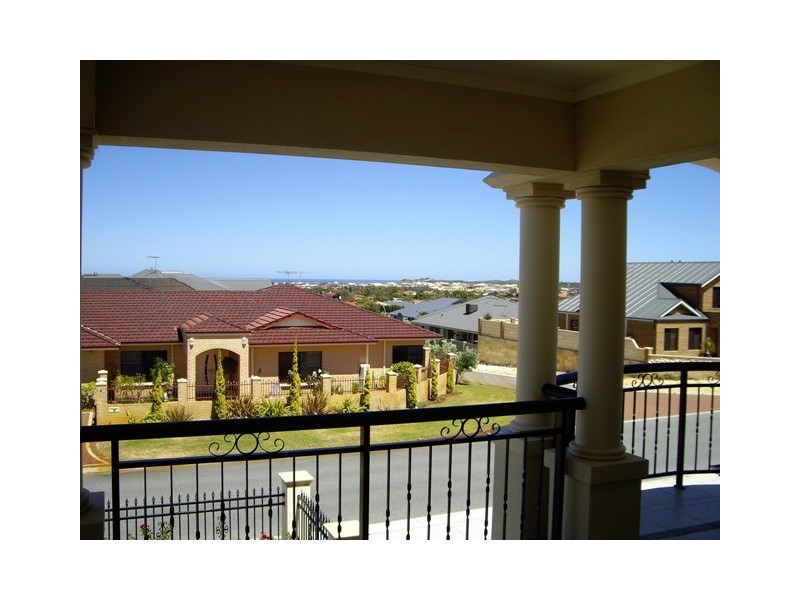 6 CONTINENTAL BLVD, Currambine WA 6028