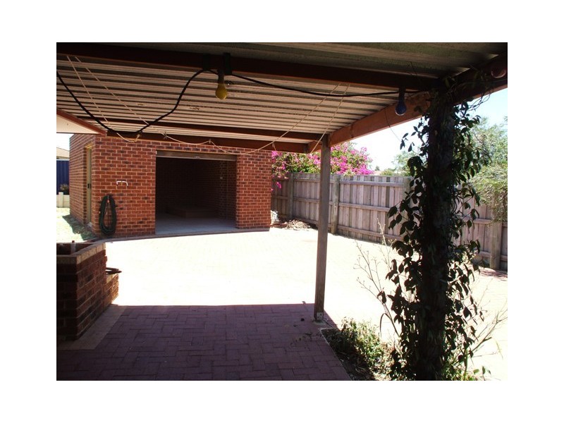 2 Palermo Court, Merriwa WA 6030