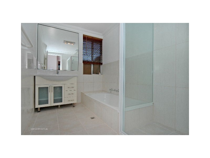 50 Royal Melbourne Avenue, Connolly WA 6027