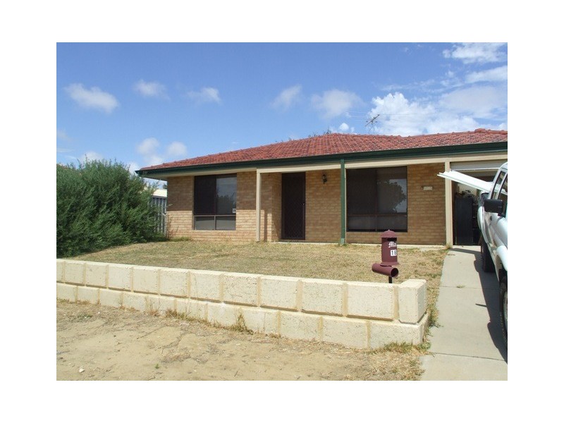 16 BALLINA CLOSE, Merriwa WA 6030