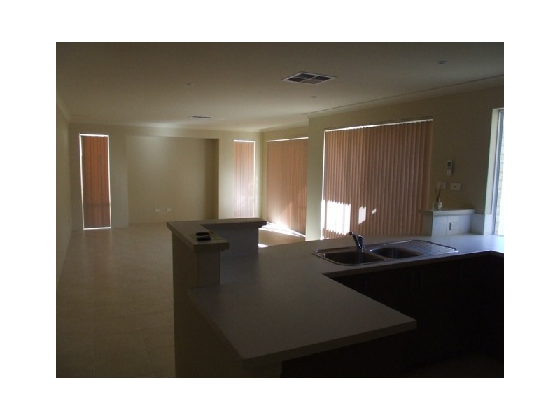 24 ALLUM GREEN, Merriwa WA 6030