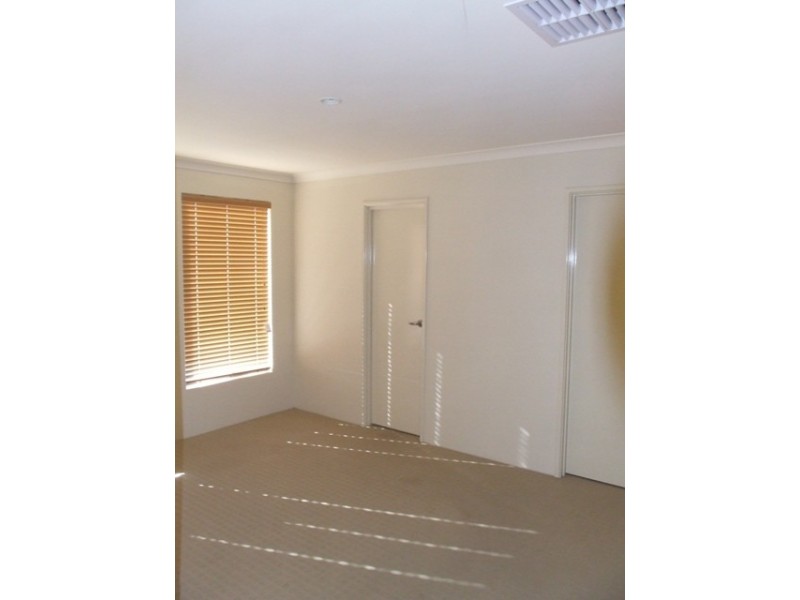 24 ALLUM GREEN, Merriwa WA 6030