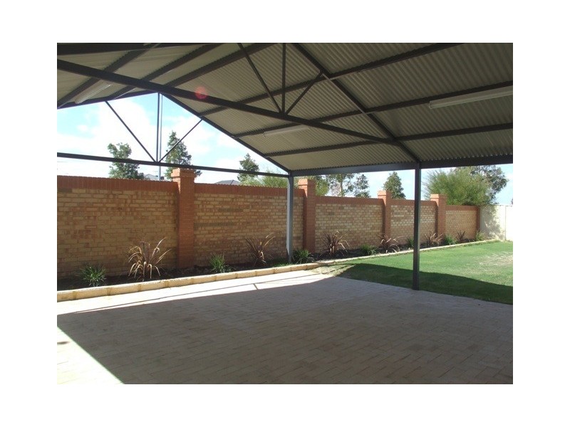 49 Apsley Bend, Tapping WA 6065