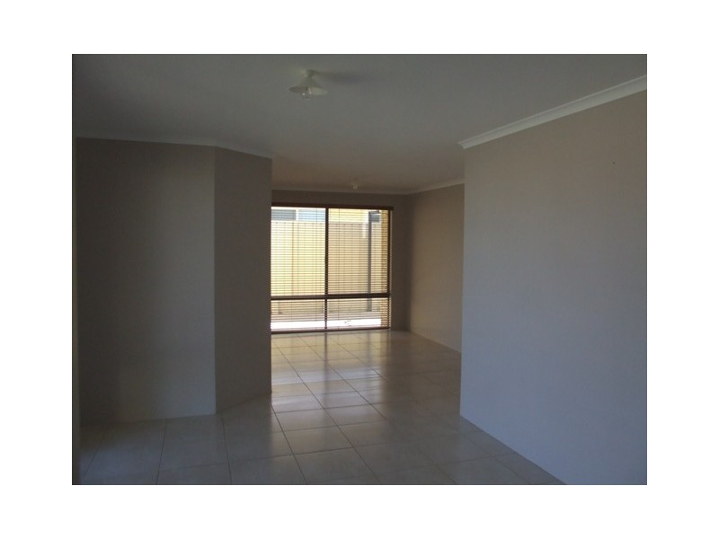 49 Apsley Bend, Tapping WA 6065