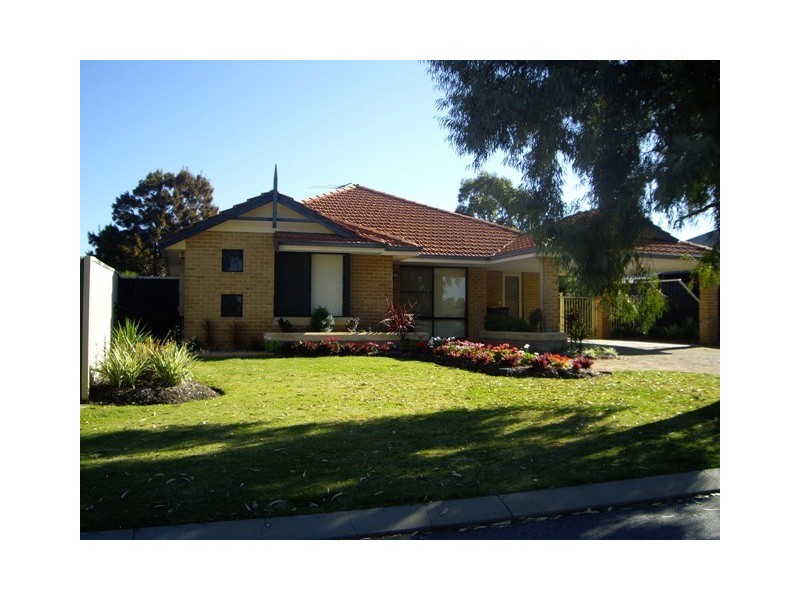 21 CARWOOLA CIRCLE, Carramar WA 6031