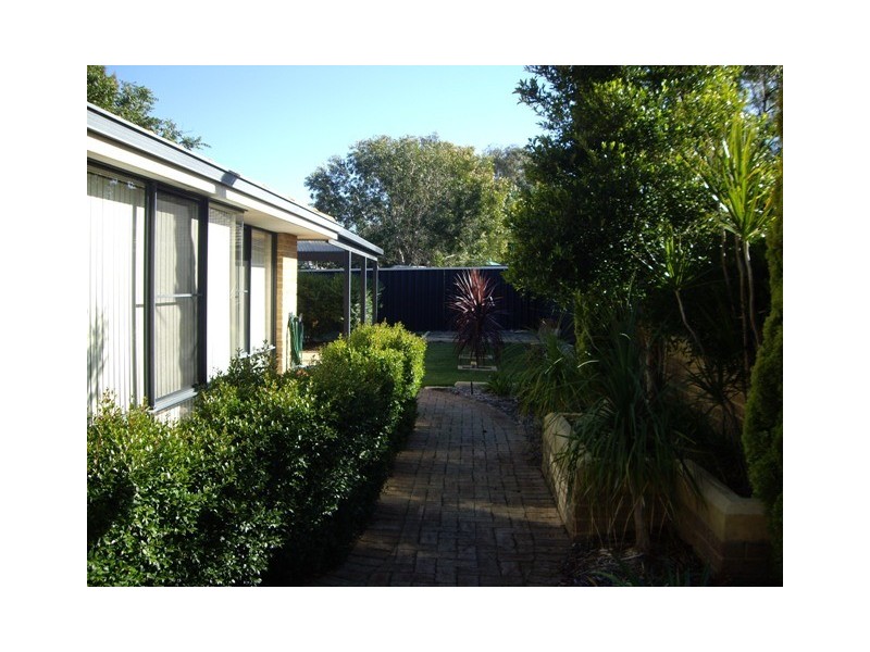 21 CARWOOLA CIRCLE, Carramar WA 6031