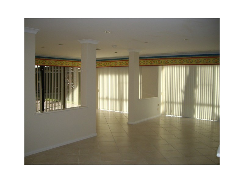21 CARWOOLA CIRCLE, Carramar WA 6031