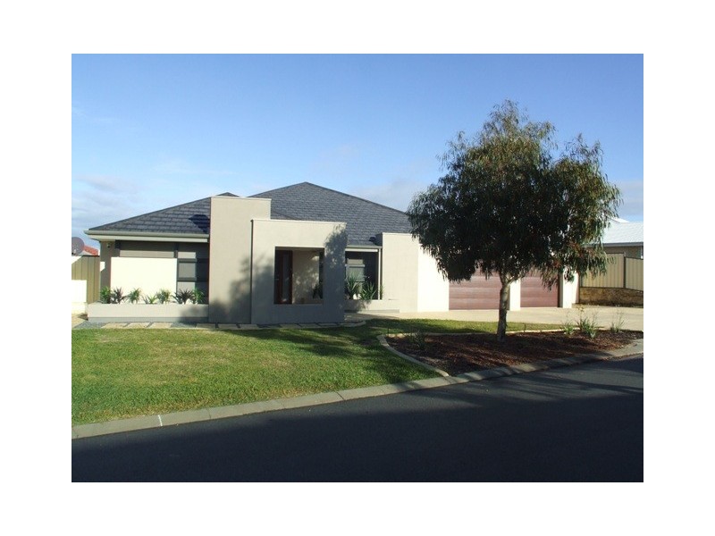 6 Shiralee Bend, Carramar WA 6031