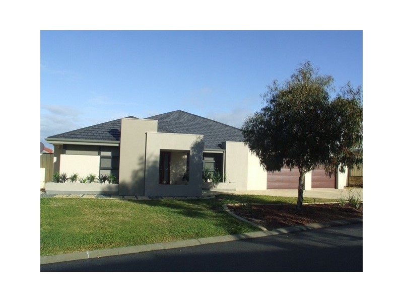 6 Shiralee Bend, Carramar WA 6031