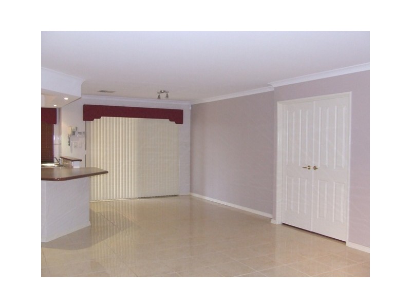 33 DARTMOUTH CIRCLE, Quinns Rocks WA 6030