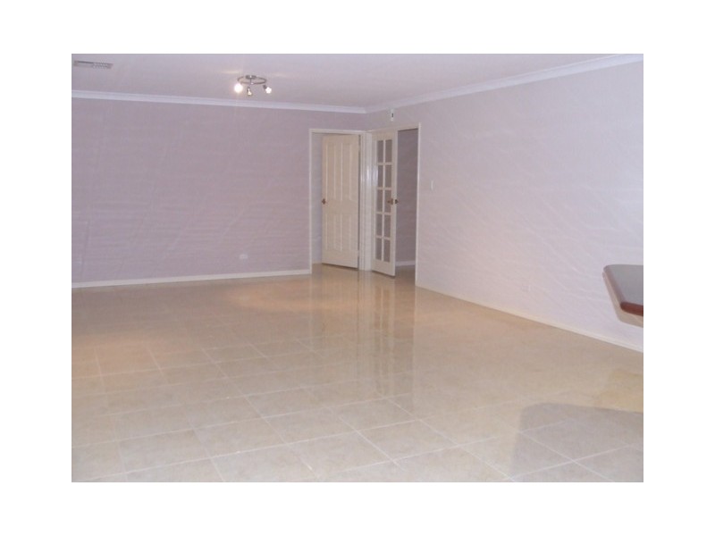 33 DARTMOUTH CIRCLE, Quinns Rocks WA 6030