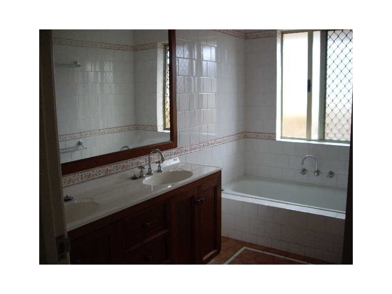 25 FELTON RETREAT, Mindarie WA 6030