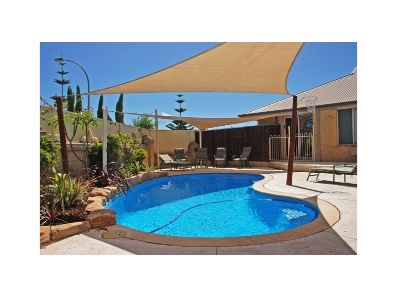 26 Rothesay Heights, Mindarie WA 6030