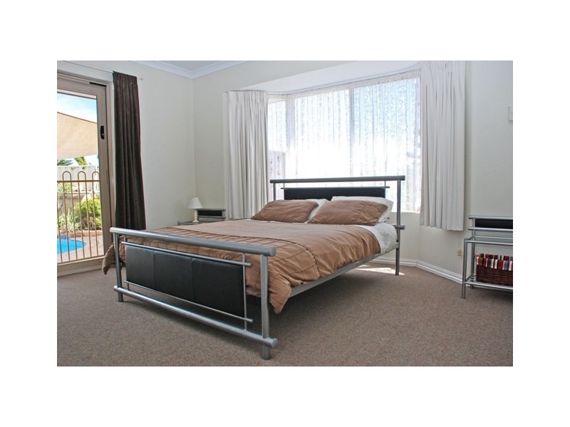 26 Rothesay Heights, Mindarie WA 6030