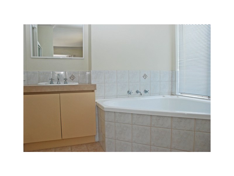 26 Rothesay Heights, Mindarie WA 6030