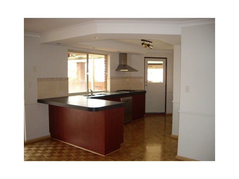 72 Stonehaven Parade, Kinross WA 6028