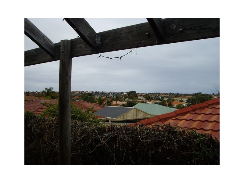 72 Stonehaven Parade, Kinross WA 6028