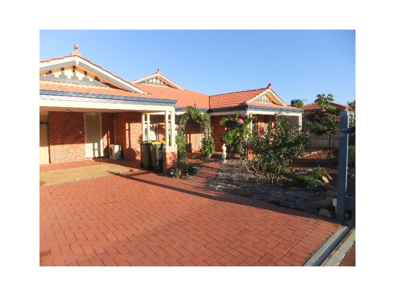 11 Frond Circuit, Banksia Grove WA 6031