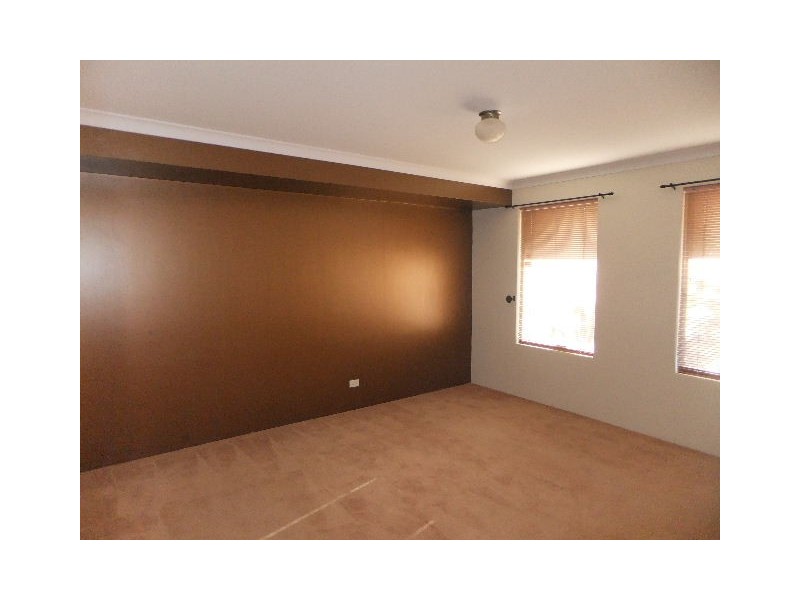 11 Frond Circuit, Banksia Grove WA 6031