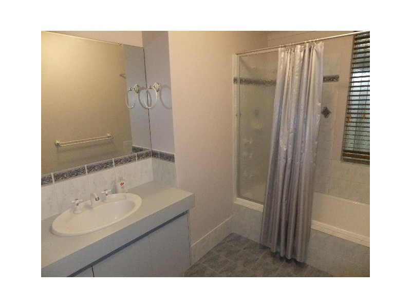 11 Frond Circuit, Banksia Grove WA 6031